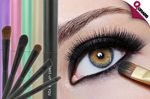 For QR49 Get a 5-Piece Makeup Brush Set - Choose From 5 Colors! (QR99 Value)